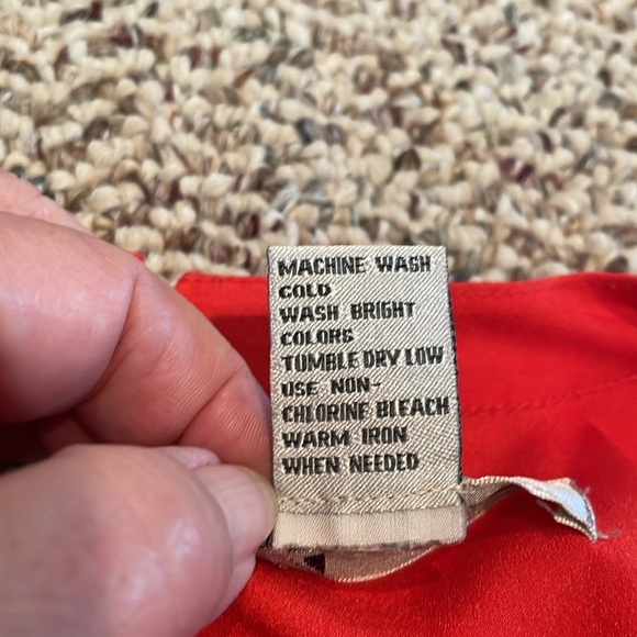 S. Line Red Cut Out Top With Open Shoulders. Large - Picture 7 of 8